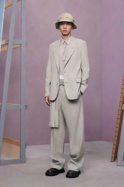 Look 20